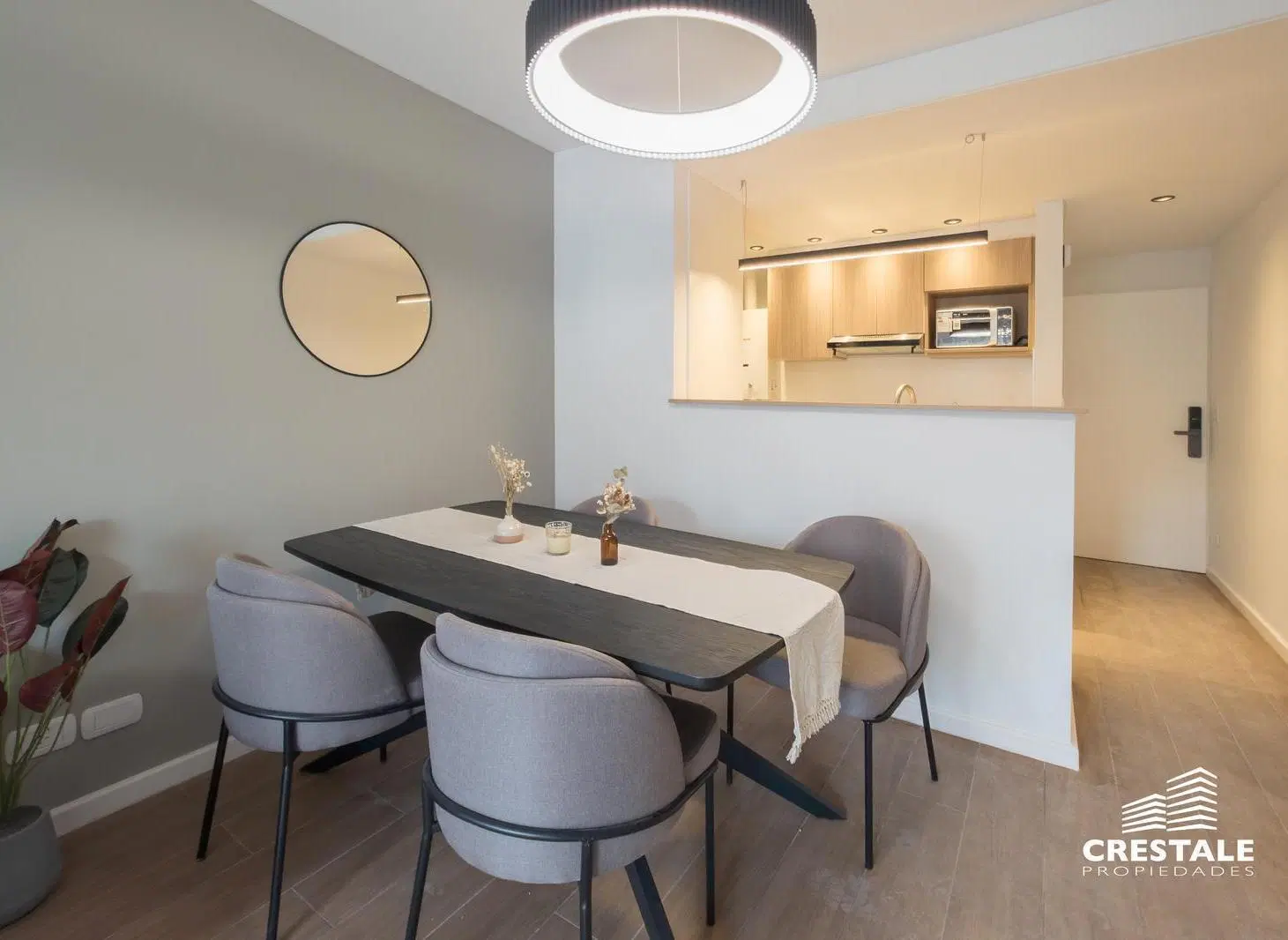 Venta - Departamento 2 dormitorios con balcón al frente - Centro, Rosario. 4