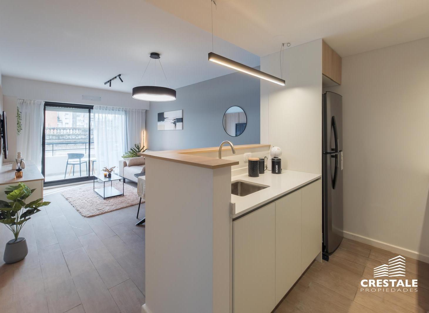 Foto de Venta - Departamento 2 dormitorios con balcón al frente - Centro, imagen 2