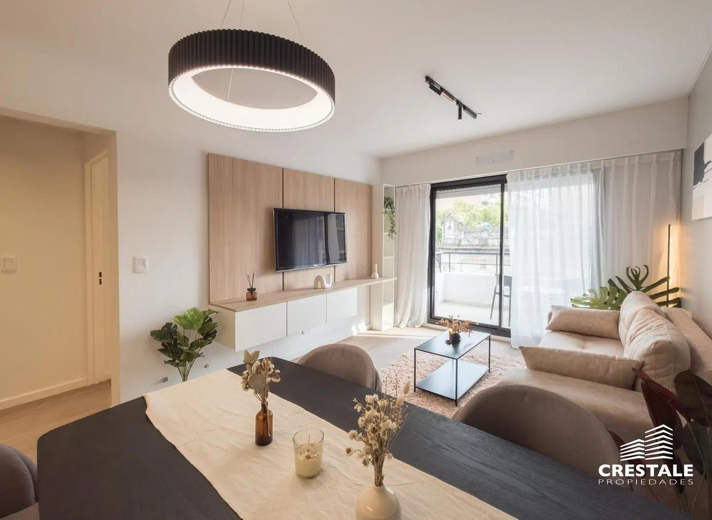 Venta - Departamento 2 dormitorios con balcón al frente - Centro, Rosario. 3