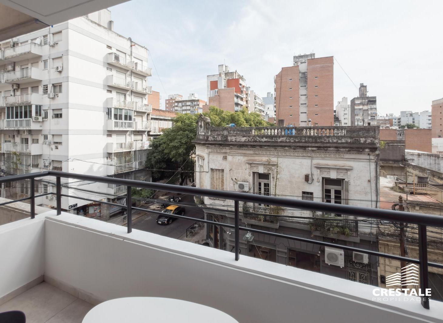 Venta - Departamento 1 dormitorio con balcón al frente - Rosario centro.