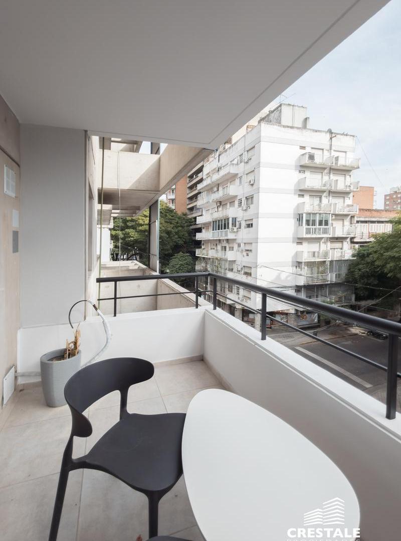 Venta - Departamento 1 dormitorio con balcón al frente - Rosario centro.