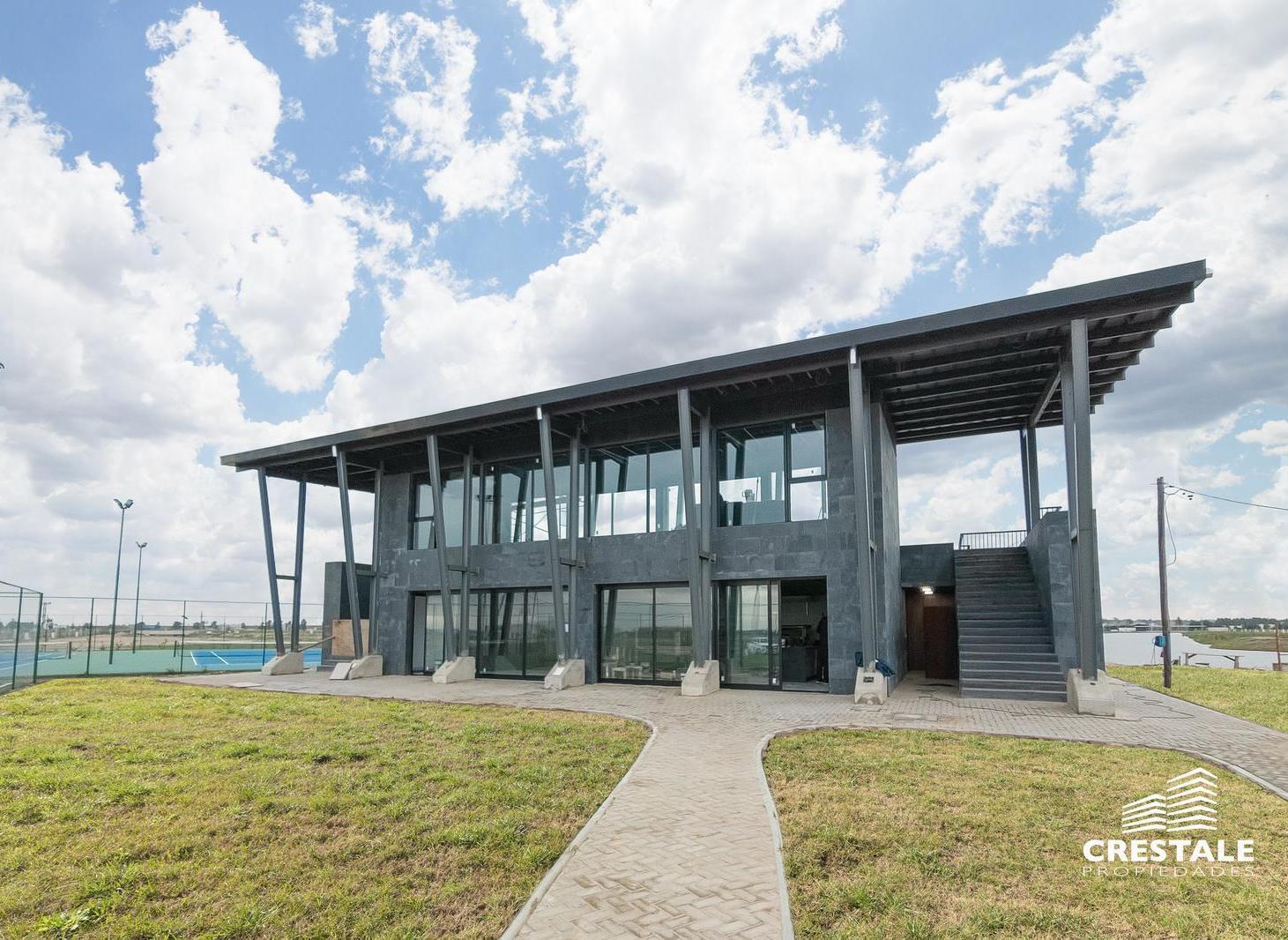 Venta - Casa 3 dormitorios en barrio privado - Funes Lakes.