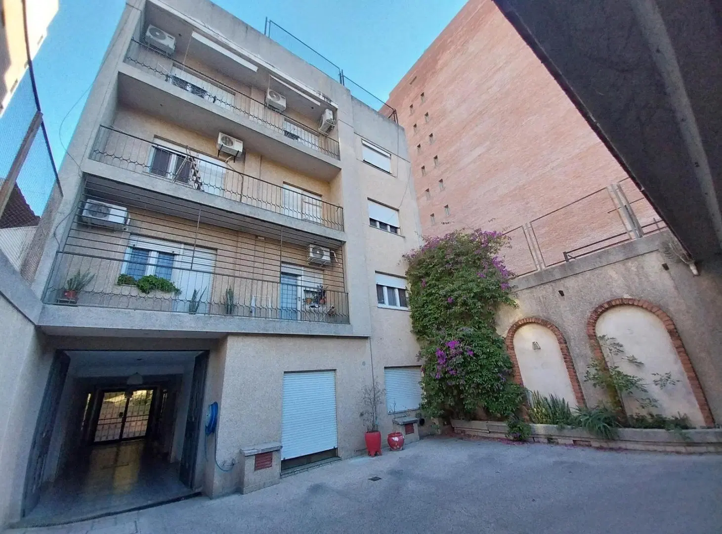 Venta - Casa 4 dormitorios con chera y baulera - Lourdes, Rosario. 4