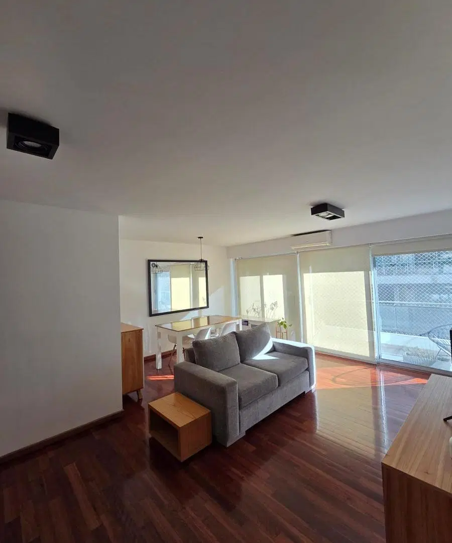 Venta / Permuta - Departamento 2 dormitorios con balcón al frente - Zona río, Rosario. 5