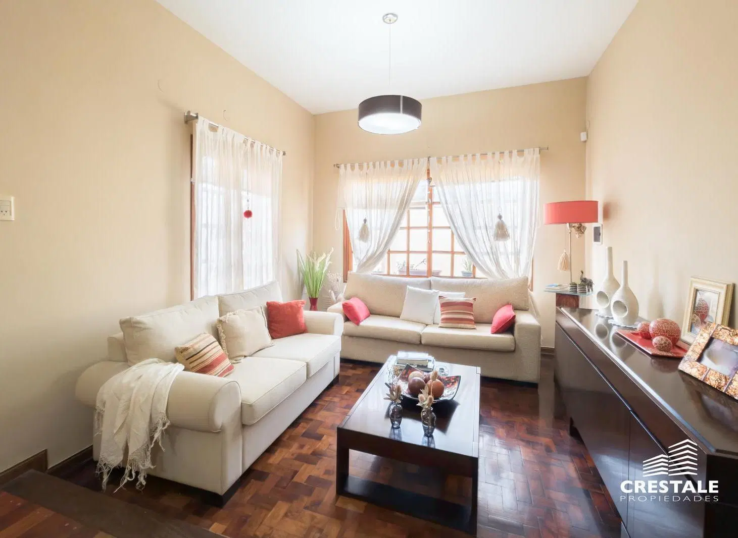 Venta / Permuta - Casa 4 dormitorios con piscina y cocheras - La Florida, Rosario. 3