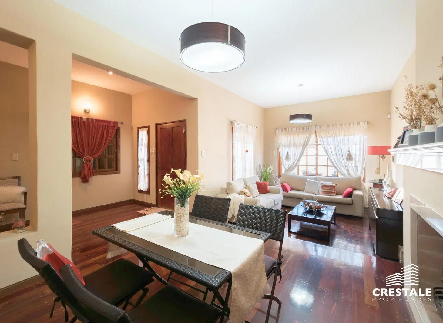 Venta / Permuta - Casa 4 dormitorios con piscina y cocheras - La Florida, Rosario. 8