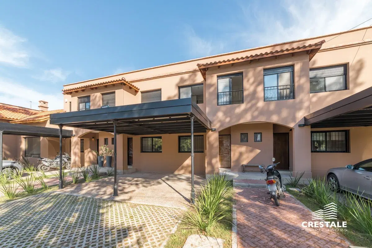 Venta - Casa 3 dormitorios - Aldea Fisherton, Rosario. 1