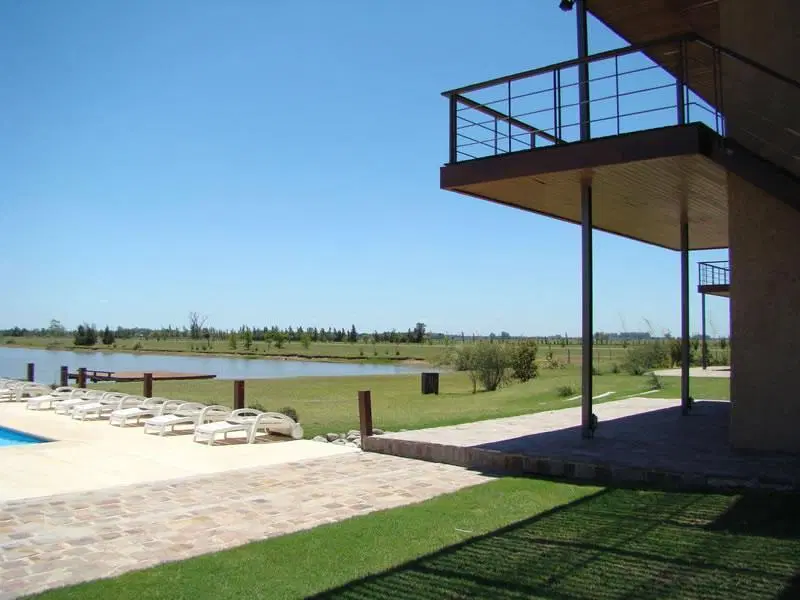 Venta / Permuta -Lote / terreno de 1.054 m² en esquina - Puerto Roldán, barrio privado. 4