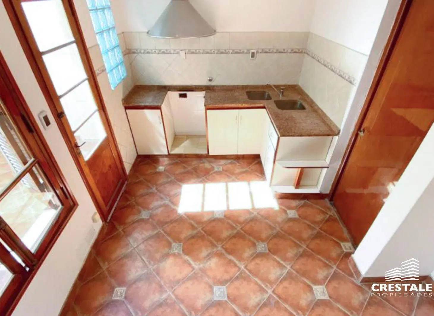 Venta / Permuta - Casa PH 2 dormitorios con patio - Rosario. 2