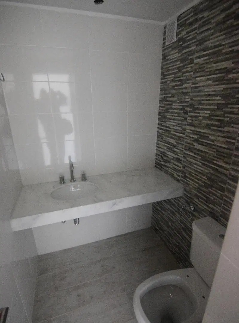 Venta / Permuta - Departamento 2 dormitorios con ventilación cruzada - Centro, Rosario. 5