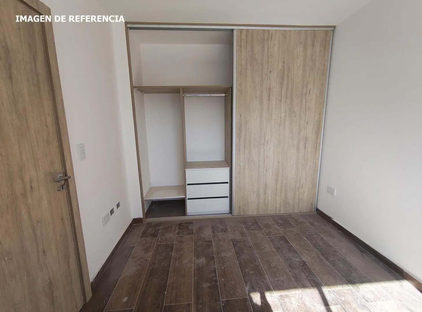 Venta - Departamento 1 dormitorio con balcón - Centro, Rosario. 3
