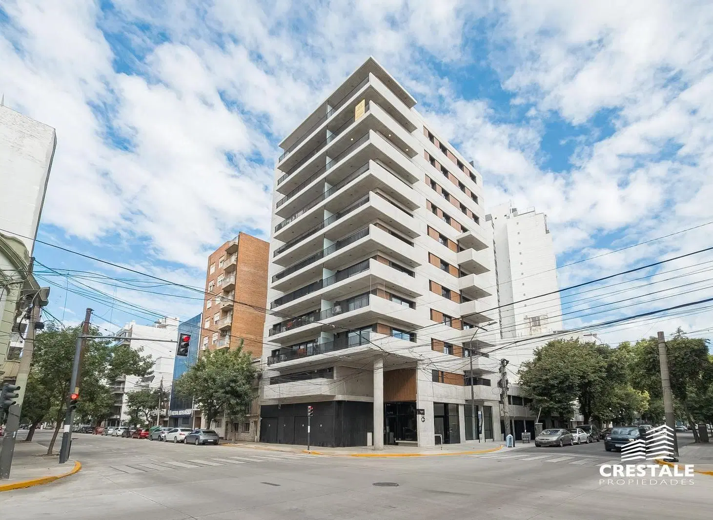 Venta / permuta - Departamento 3 dormitorios con balcón al frente - Lourdes, Rosario centro. 1