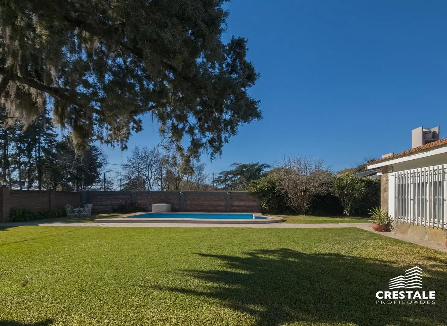 Venta / Permuta - Lote de 700 m² - Los Troncos, Funes. 2