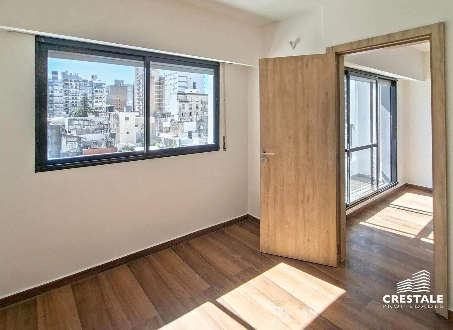 Venta - Departamento monoambiente con balcón al frente - Martin, Rosario. 5