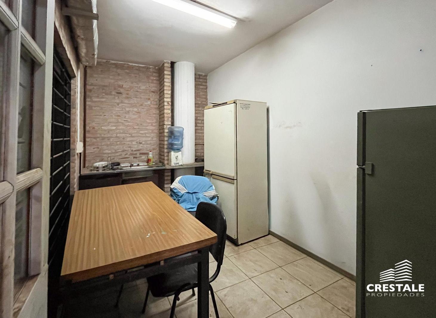 Foto de Venta / Permuta - Galpón con ingreso para semirremolques - Granadero, imagen 3