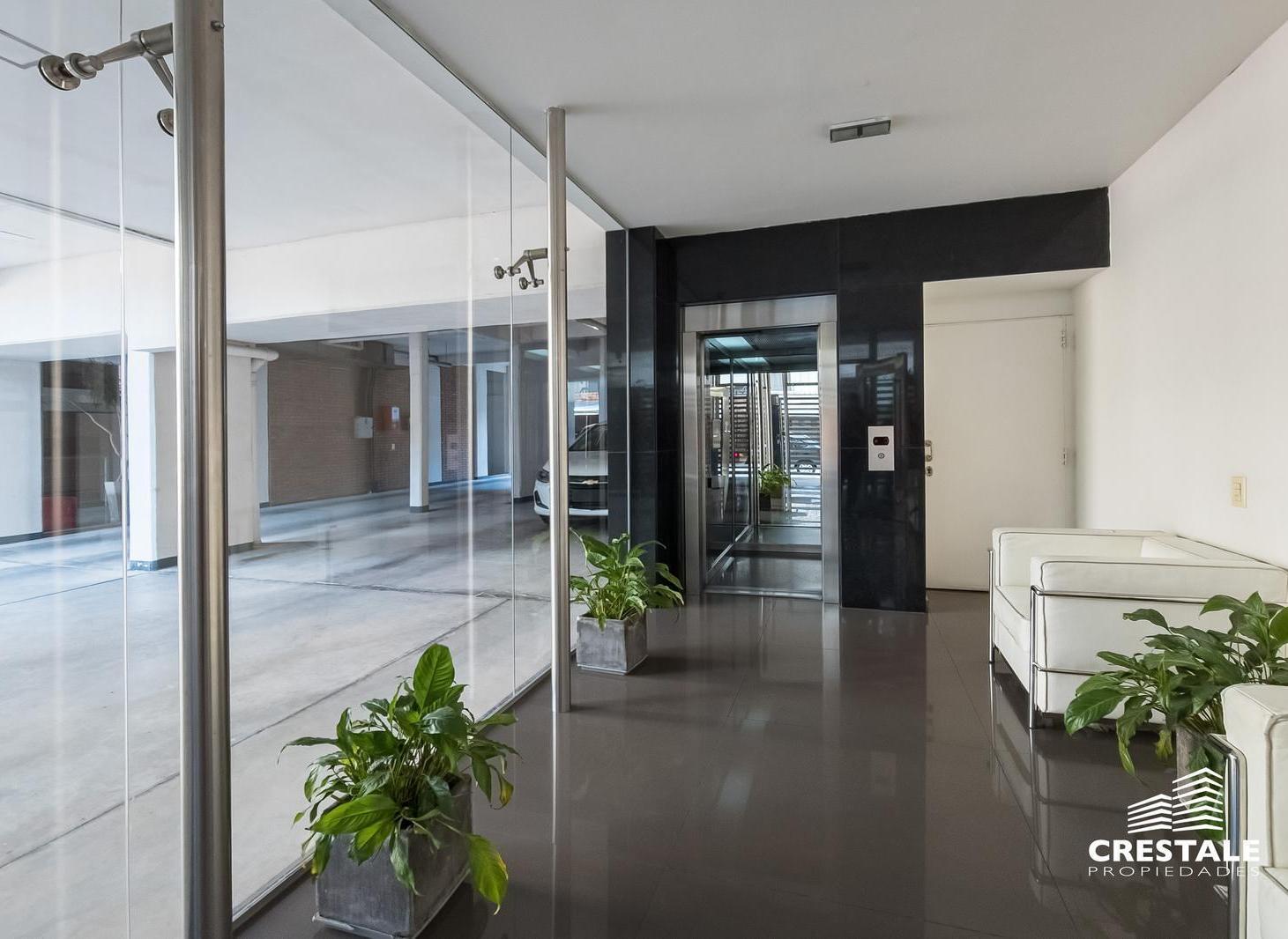Foto de Venta - Departamento piso exclusivo de 2 dormitorios al norte - Martin, imagen 3