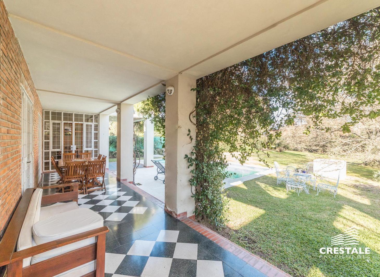 Foto de Venta - Casa 4 dormitorios con jardín y pileta - 400 m2 - Fisherton, imagen 5