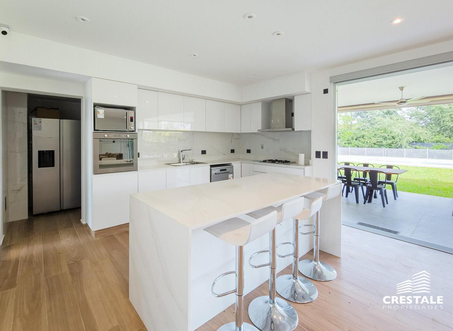 Foto de Venta - Casa 4 dormitorios en barrio cerrado - Aguadas, Funes., imagen 2