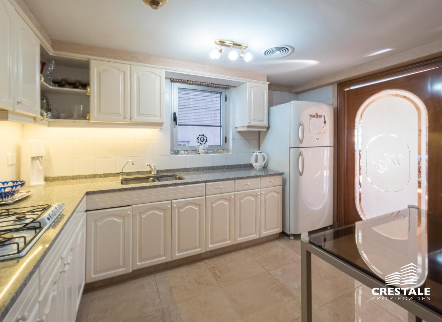 Foto de Venta / Permuta - Departamento 2 dormitorios con balcón terraza y, imagen 3