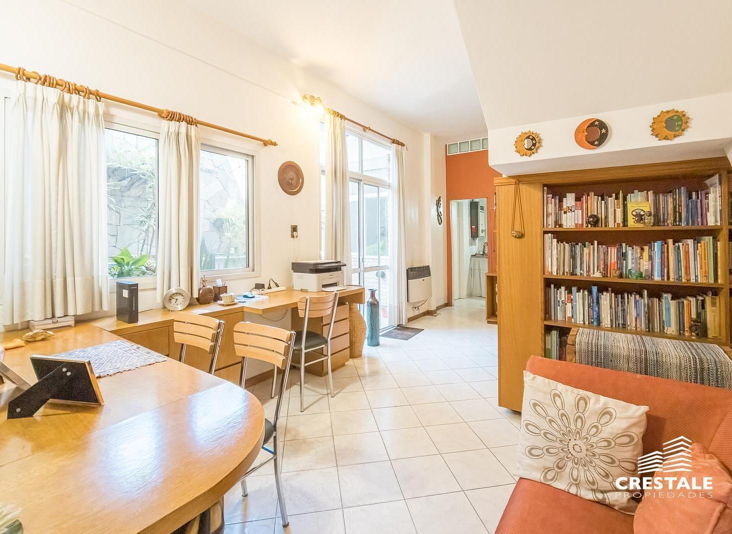 Foto de Venta - Casa 3 dormitorios con patio, terraza y quincho - Echesortu, imagen 1