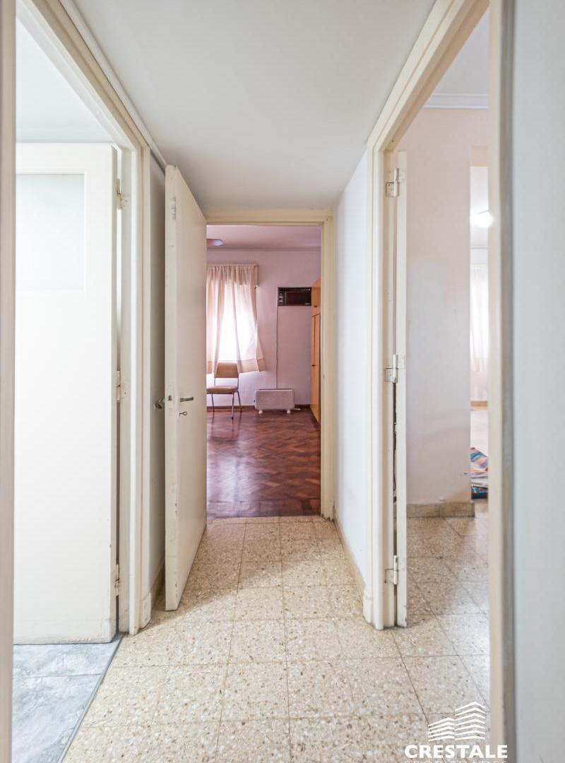 Foto de Venta / Permuta - Casa 3 dormitorios con patio y quincho - Echesortu, imagen 3