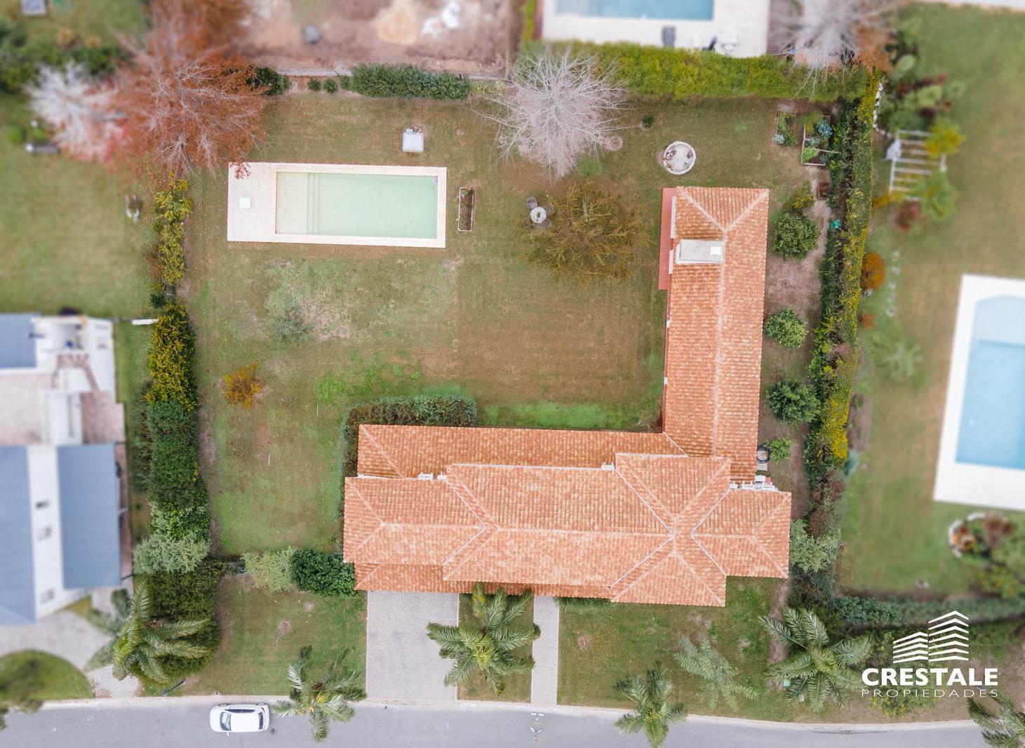 Foto de Venta / permuta - Casa 5 dormitorios en Cadaqués Funes Hills - Barrio, imagen 4