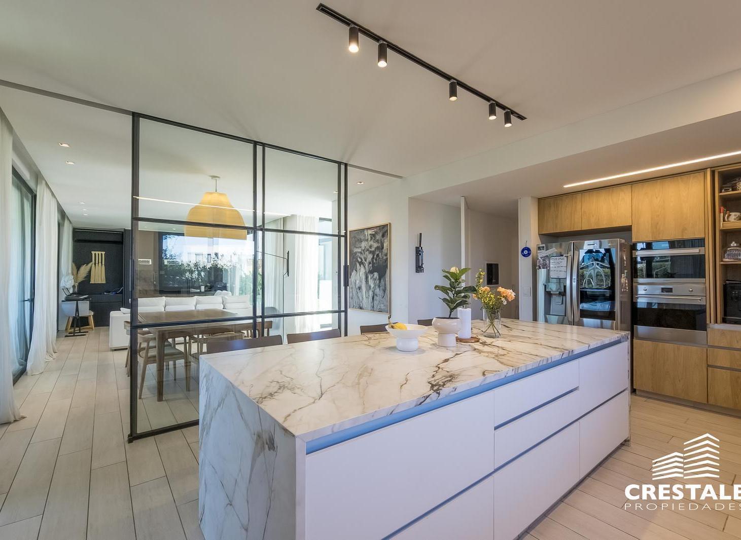 Foto de Venta / Permuta - Casa 4 dormitorios en barrio privado - Vida, Funes., imagen 5
