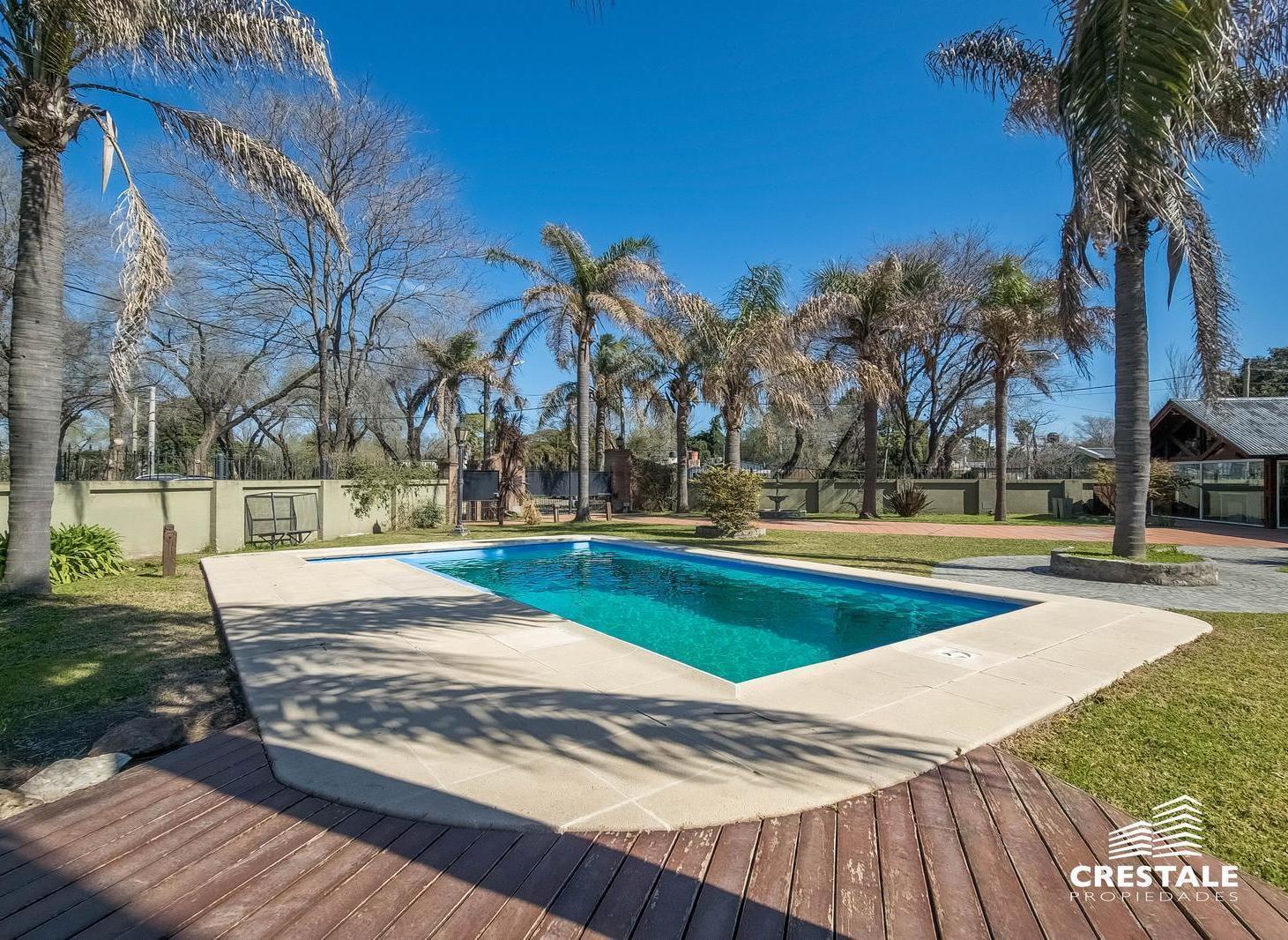 Foto de Venta / Permuta - Casa 3 dormitorios con complejo deportivo privado, imagen 2