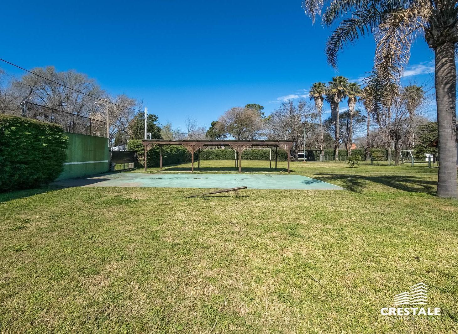 Foto de Venta / Permuta - Casa 3 dormitorios con complejo deportivo privado, imagen 5