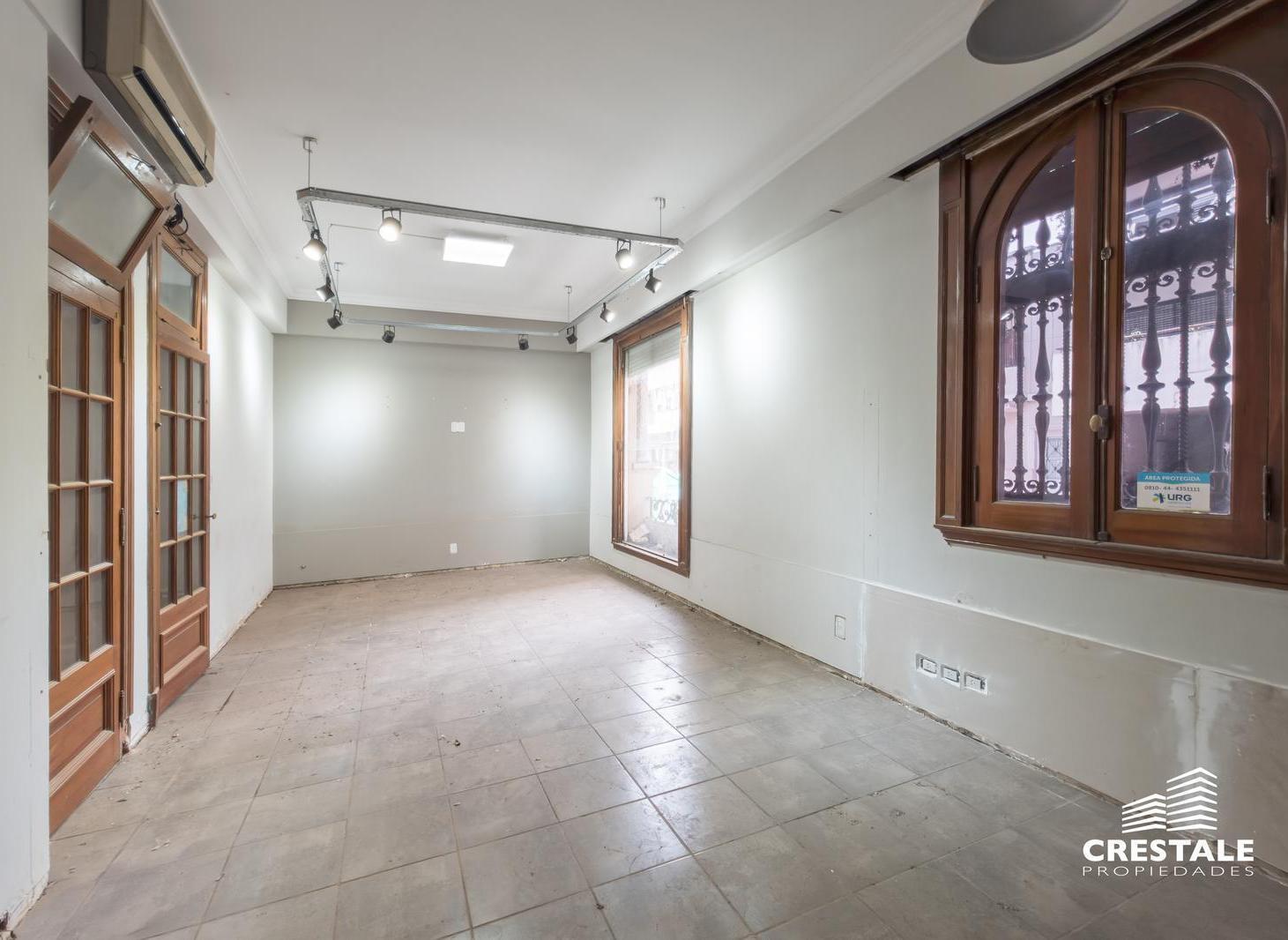Foto de Venta / Permuta - Local 6 ambientes - Comercial u oficinas - Centro, imagen 5