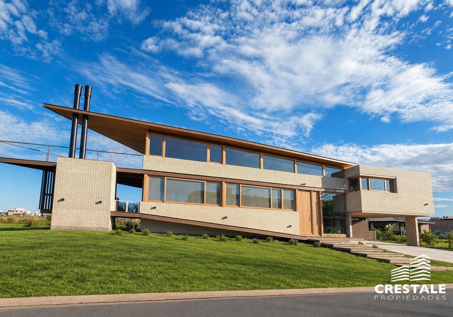 Foto de Venta / Permuta - Casa 3 dormitorios con vistas al lago - Vida Barrio, imagen 1