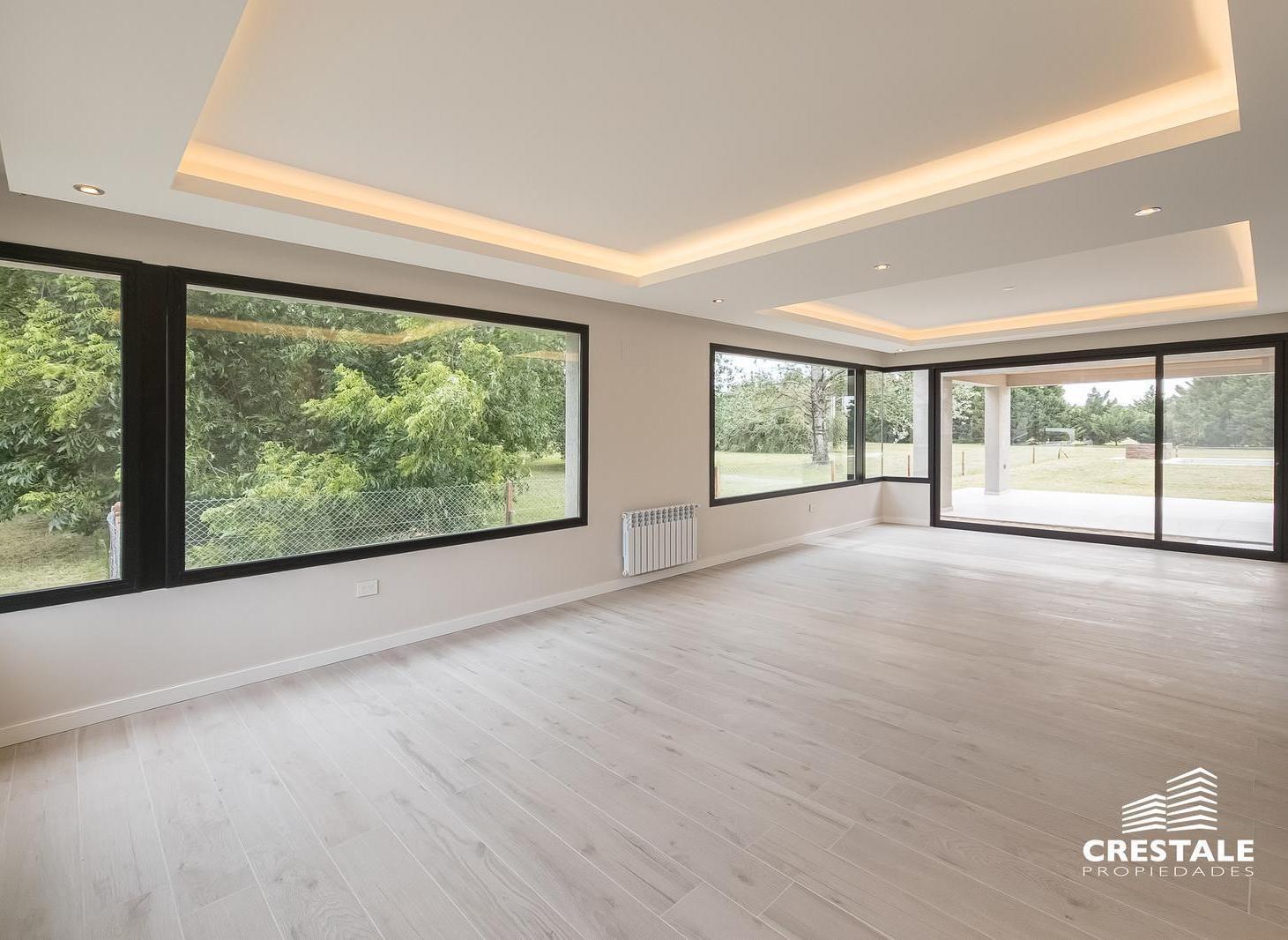 Foto de Venta - Casa 5 dormitorios - Kentucky Club de Campo barrio privado., imagen 5