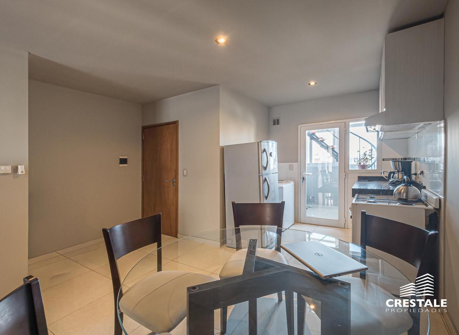 Foto de Venta / Permuta - Departamento dúplex de 1 dormitorio con terraza, imagen 4