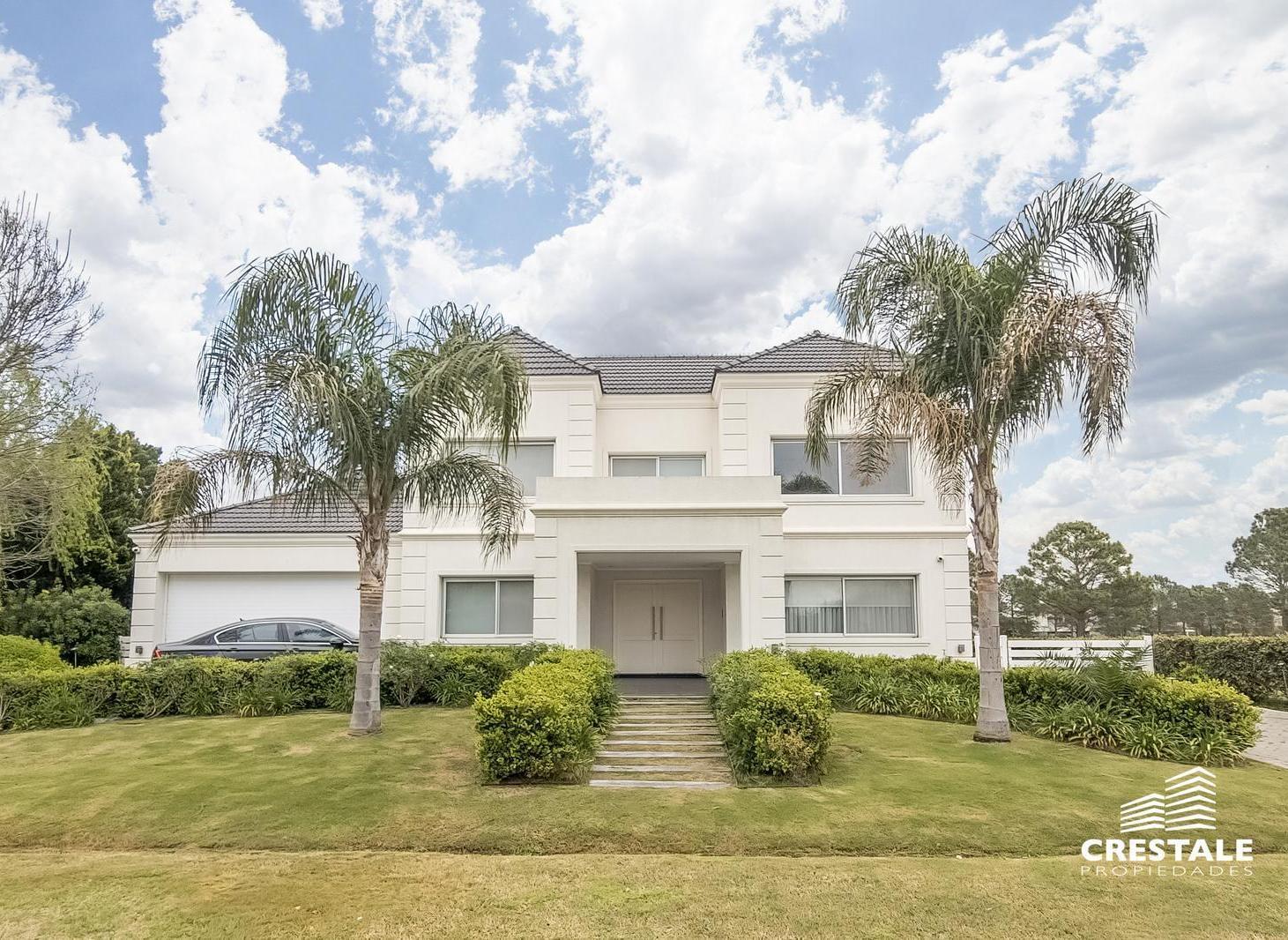 Foto de Venta / Permuta - Casa 4 dormitorios con vista a la cancha de golf, imagen 3