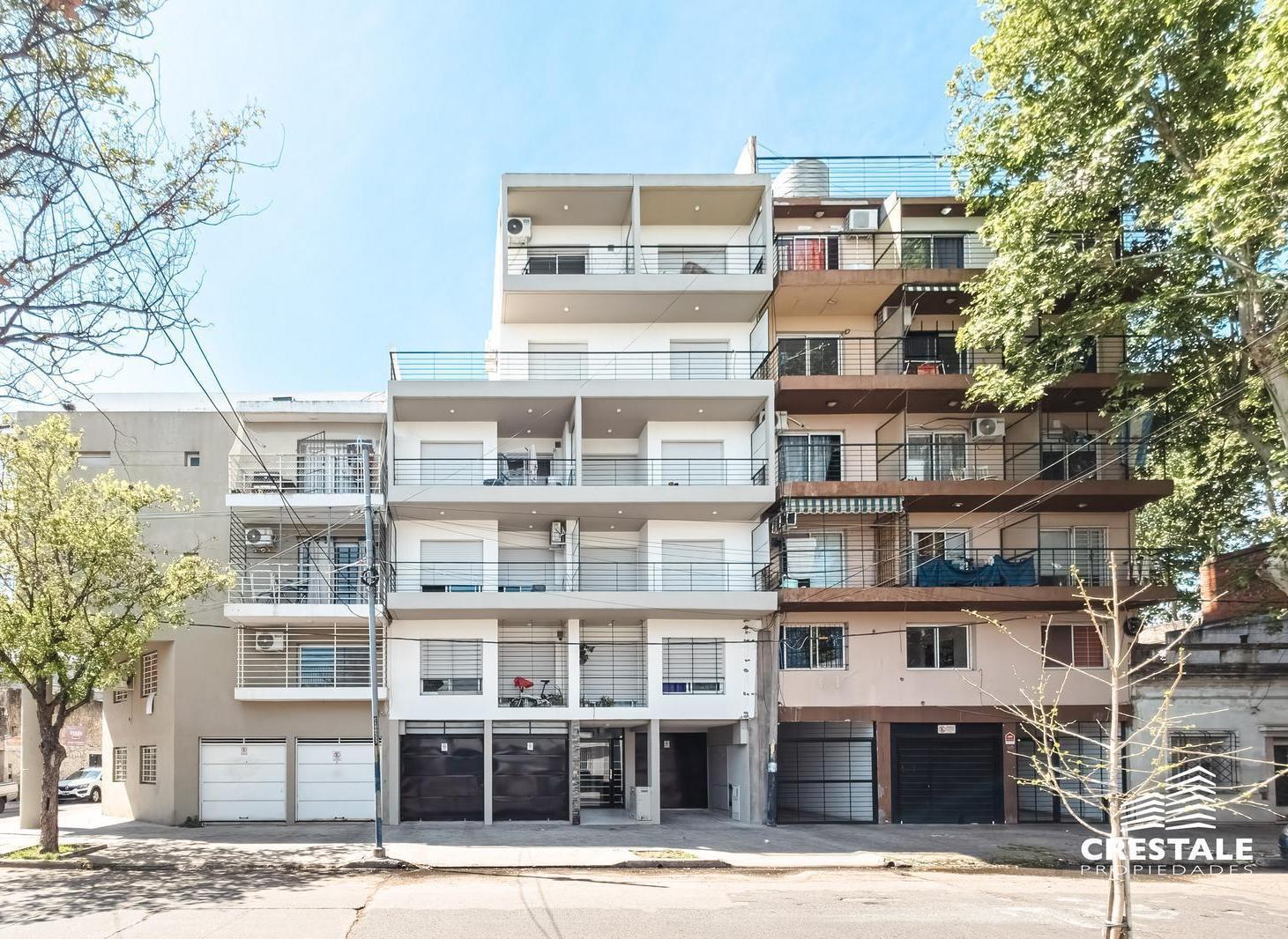 Foto de Venta / permuta - Departamento 1 dormitorio al frente con balcón, imagen 1