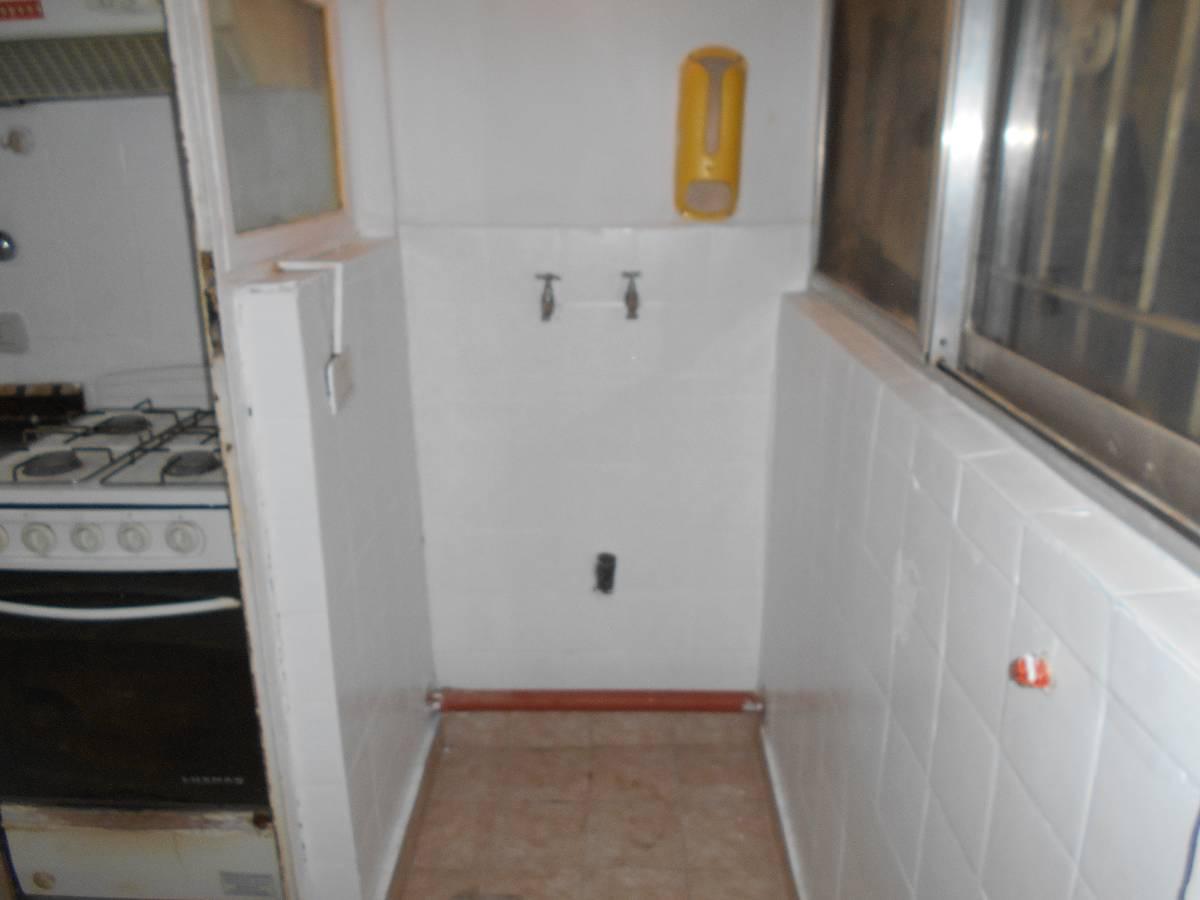 VENTA TUCUMAN 2200 DEPTO 3 AMB. c/HAB SERVICIO BALCON ATERRAZADO. Zona Facultad.