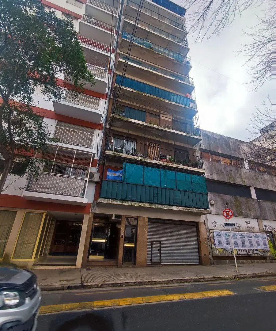 ALQUILER DEPTO DOS AMBIENTES C/BALCON LATERAL A. ALSINA 2500 BALVANERA 1