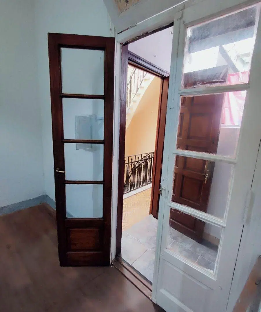 ALQUILER PH DOS AMBIENTES POR ESCALERA JUNIN 500 BALVANERA 3