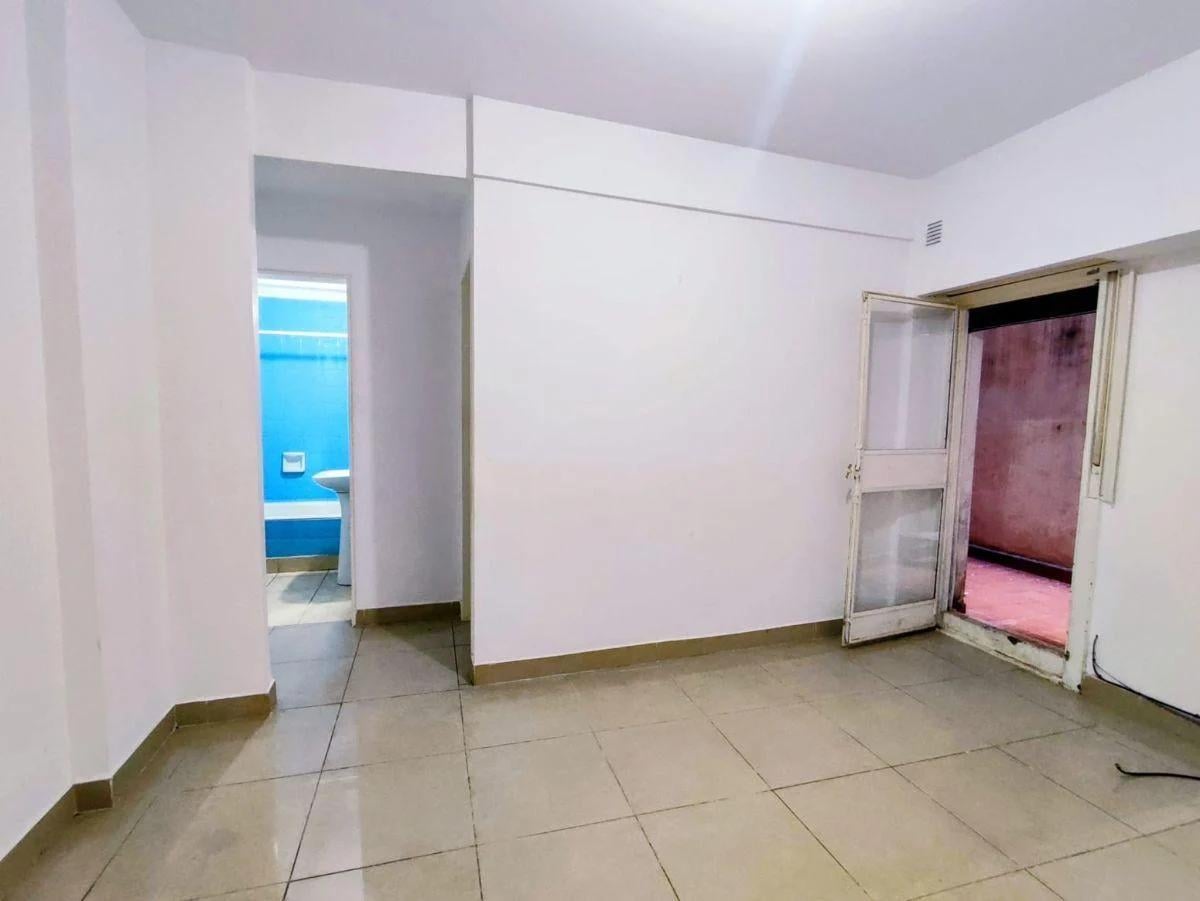 Foto de VENTA DOS AMBIENTES C/2 PATIOS TUCUMÁN 2000 BALVANERA, imagen 1