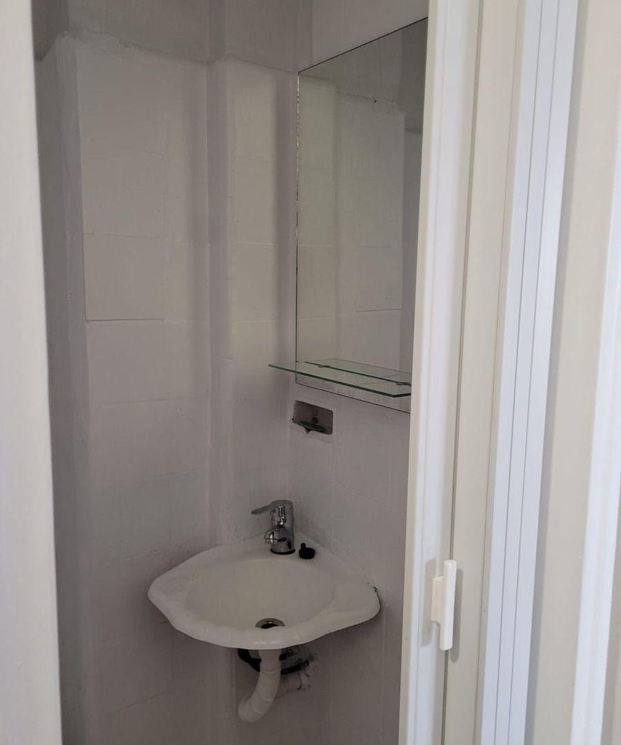 Foto de ALQUILER DEPTO 4 AMBIENTES C/BALCON LAVALLE 2200 BALVANERA, imagen 4