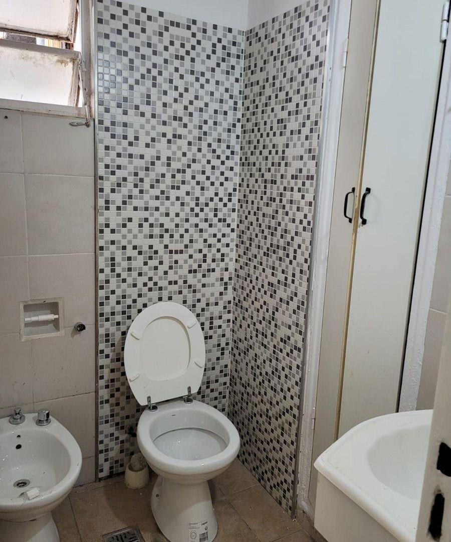 Foto de ALQUILER DEPTO 4 AMBIENTES C/BALCON LAVALLE 2200 BALVANERA, imagen 1