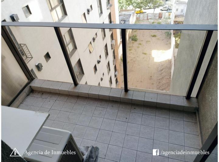 ALQUILA: Dpto 1 Dormitorio con Balcón y Aire Acondicionado / Nueva Córdoba 5