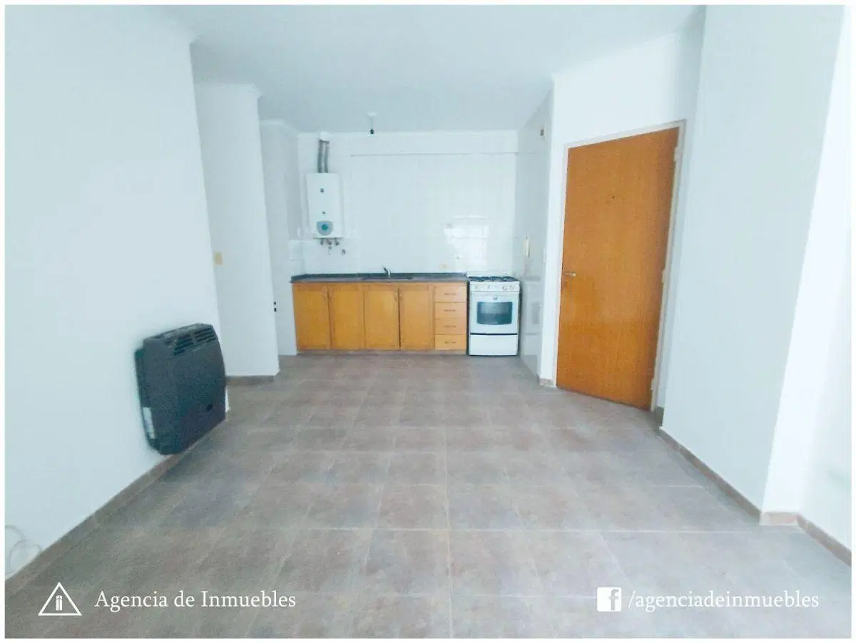 ALQUILA: Departamento 1 Dormitorio con Patio / B° Nueva Cordoba 4