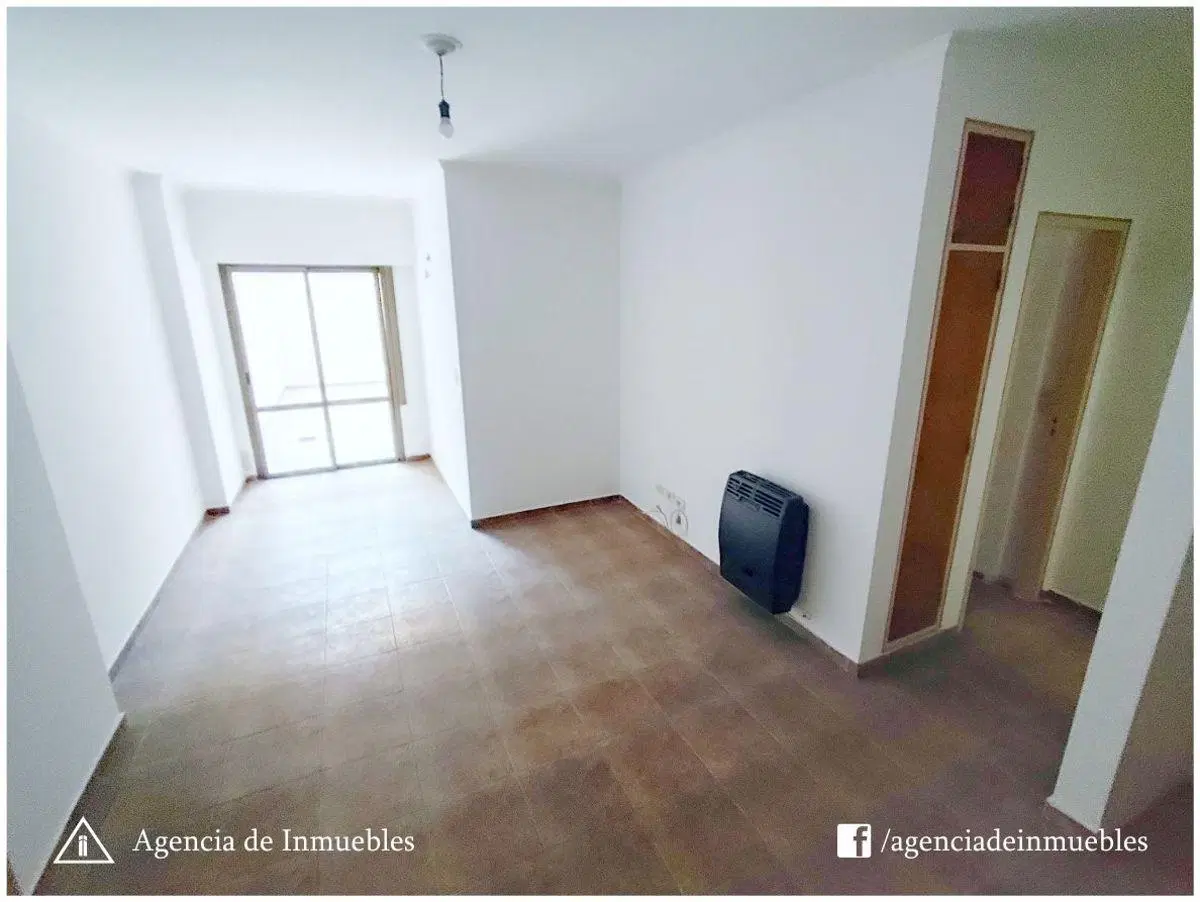 ALQUILA: Departamento 1 Dormitorio con Patio / B° Nueva Cordoba 2