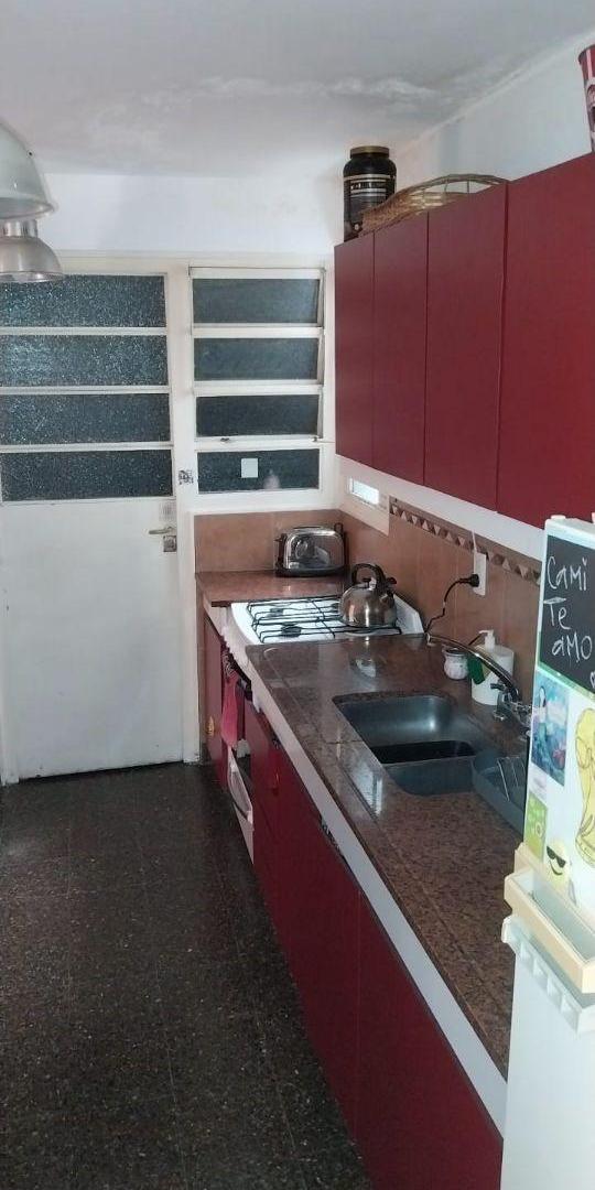 Foto de 3 AMB con 2 patios uno cubierto y cochera, imagen 5
