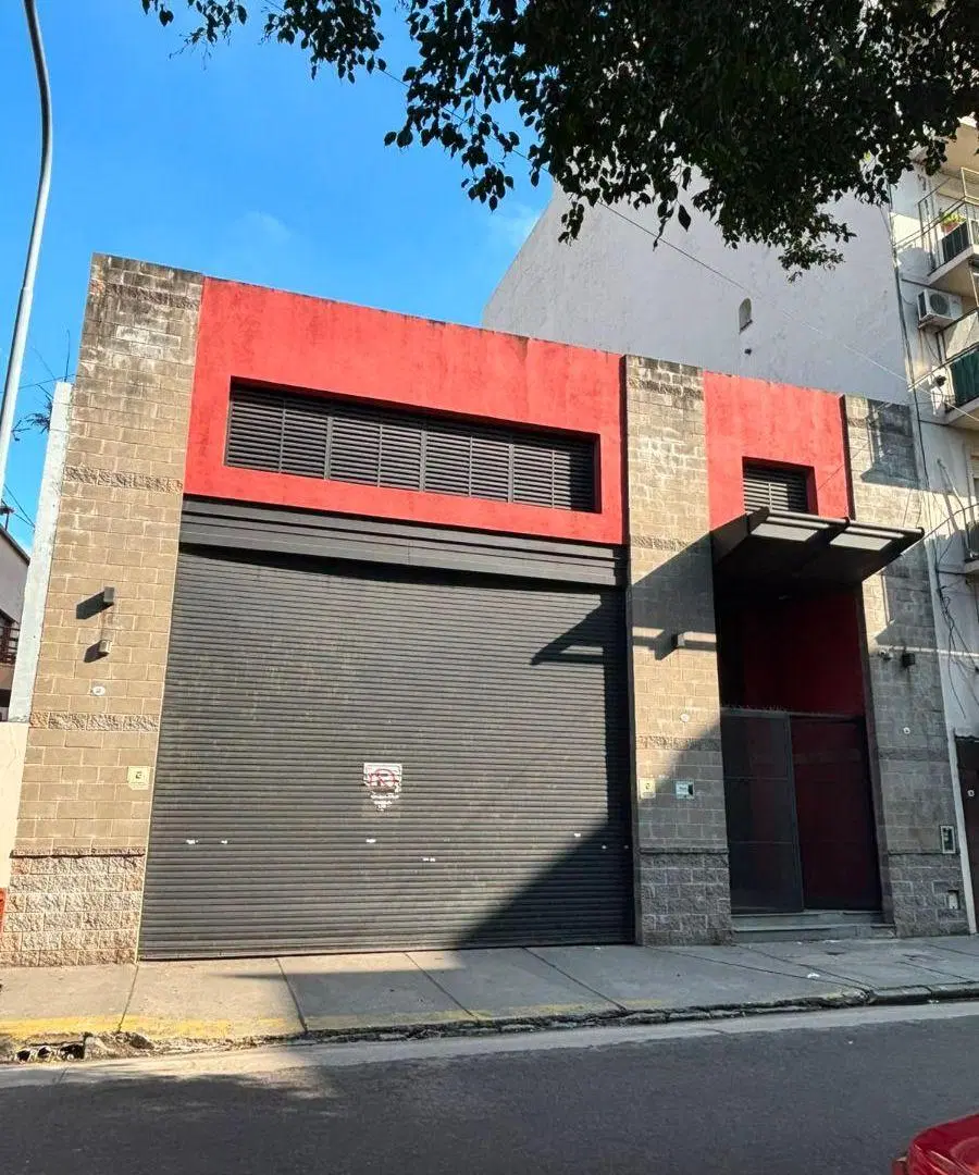 Concordia y Av. Rivadavia - Floresta - Depósito en alquiler 1