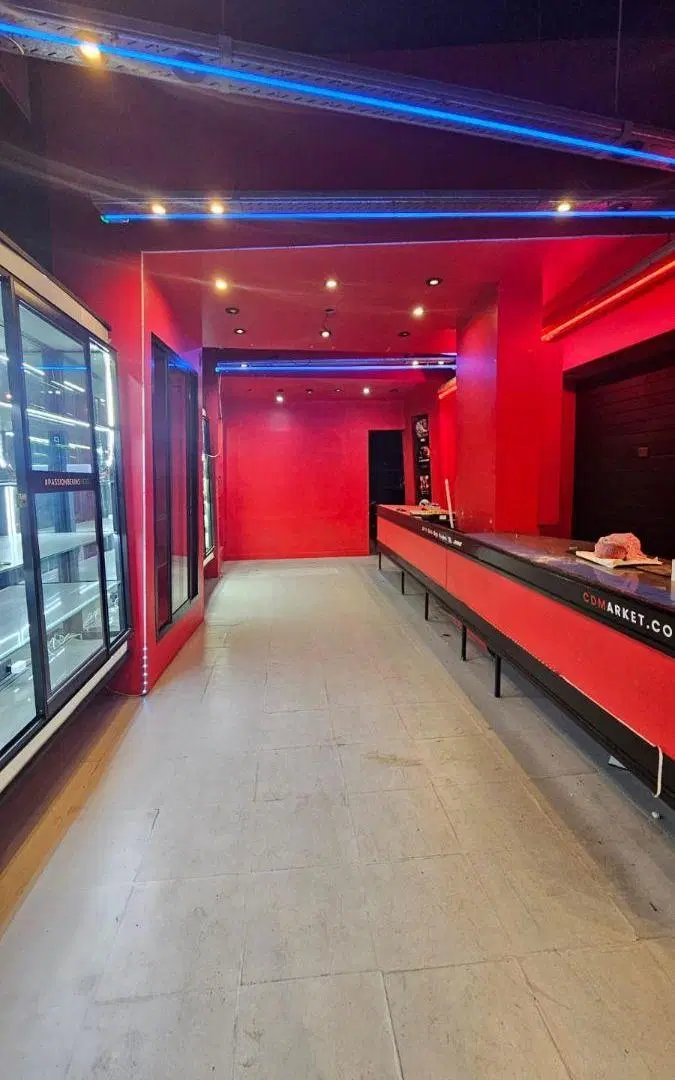Av. Rivadavia al 6500 - Flores - Local comercial de 49m² en PB + Subsuelo de 100m² 4