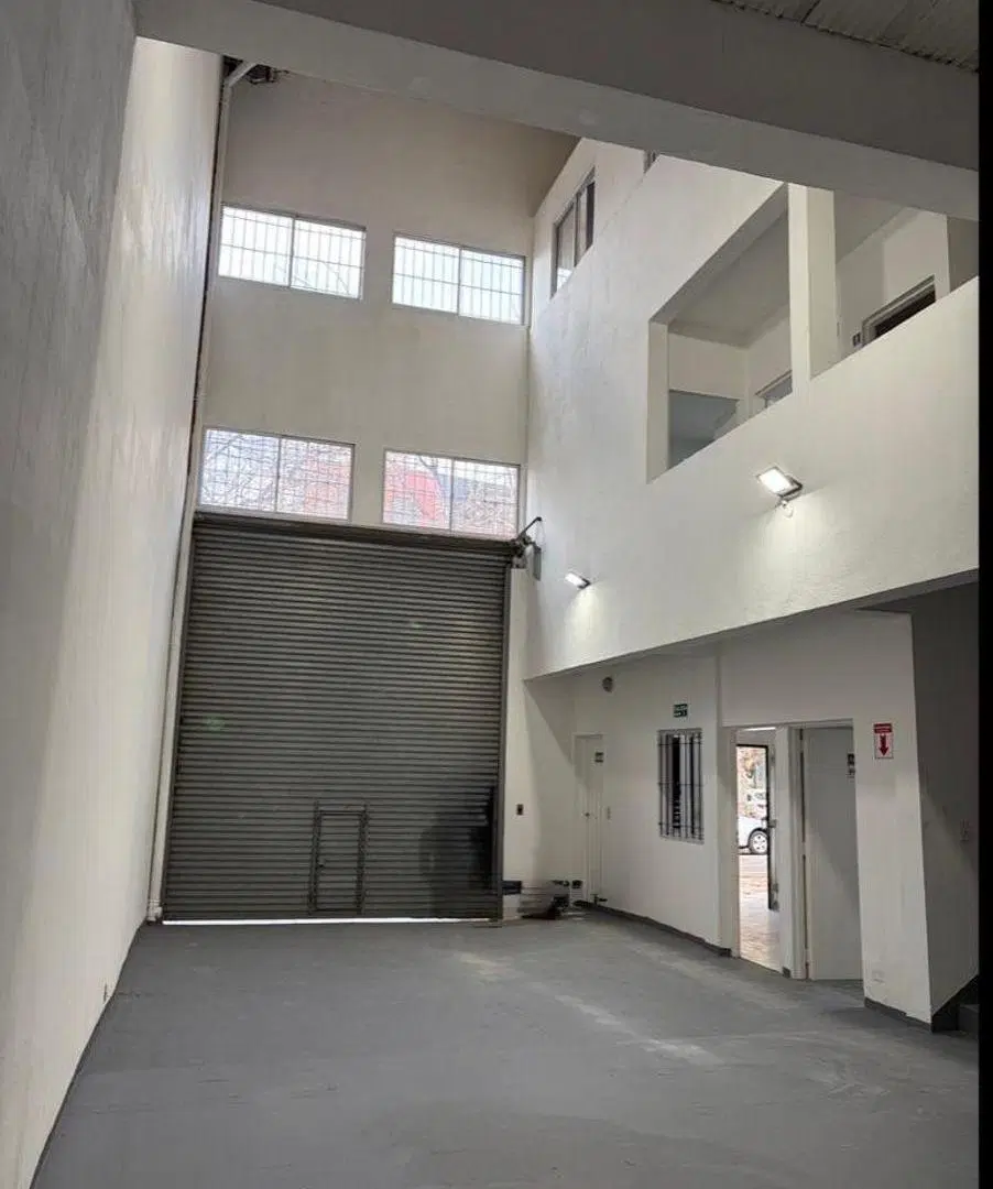 Estomba al 400 - Villa Ortuzar - Deposito / local en alquiler 1