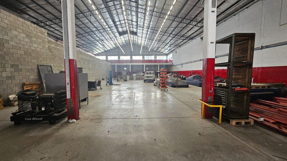 Foto de Excelente deposito en San Fernando / Victoria - 3.500m² - entrada, imagen 1