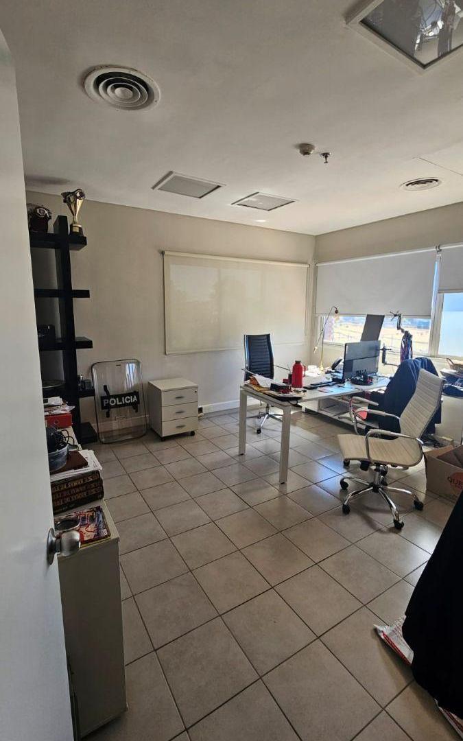 Foto de Excelente deposito en San Fernando / Victoria - 3.500m² - entrada, imagen 5